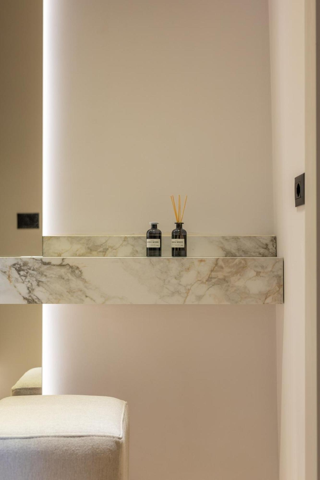 Central Inn, New Bazaar Apartment Tiranë Ngoại thất bức ảnh