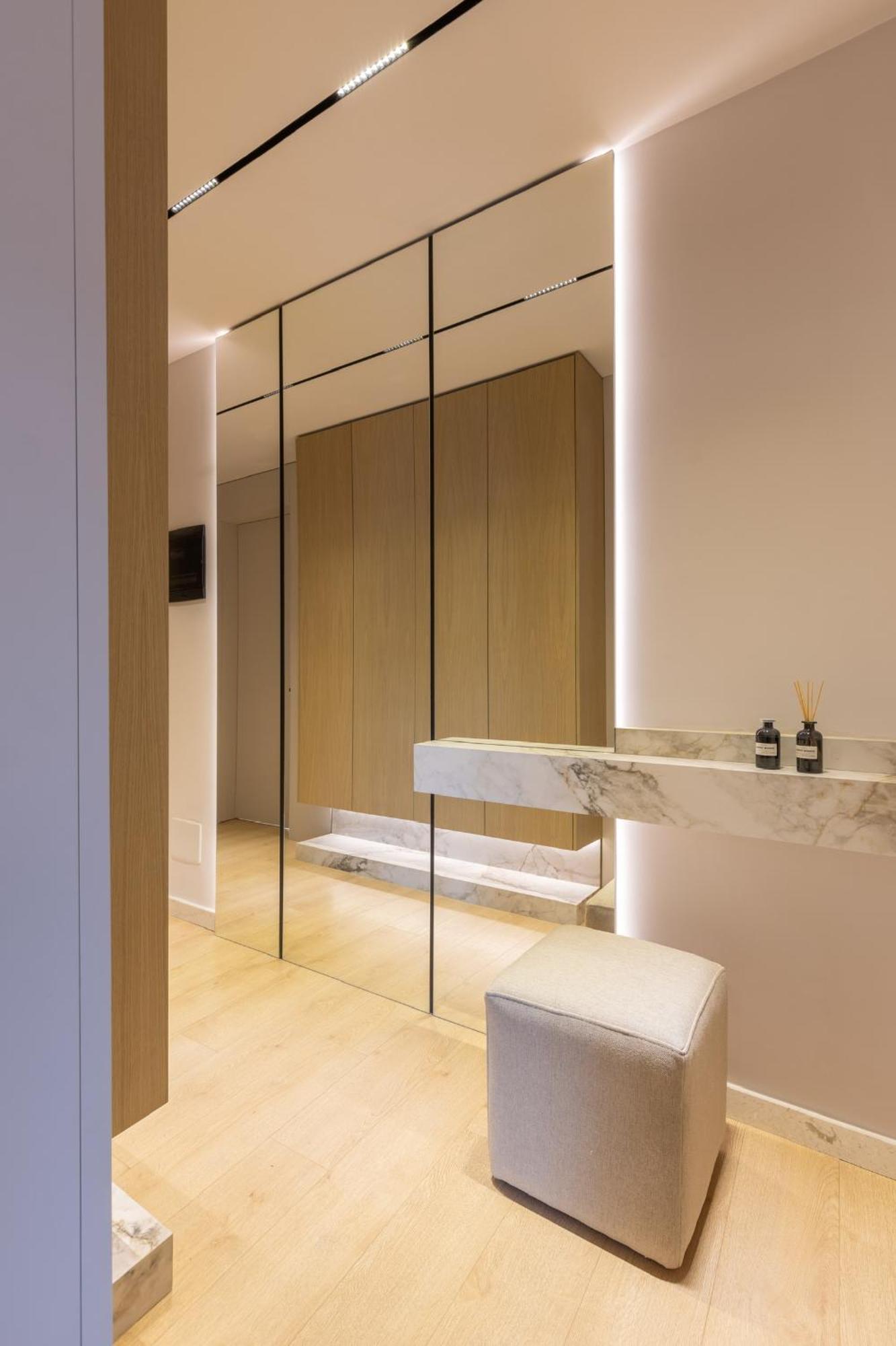 Central Inn, New Bazaar Apartment Tiranë Ngoại thất bức ảnh