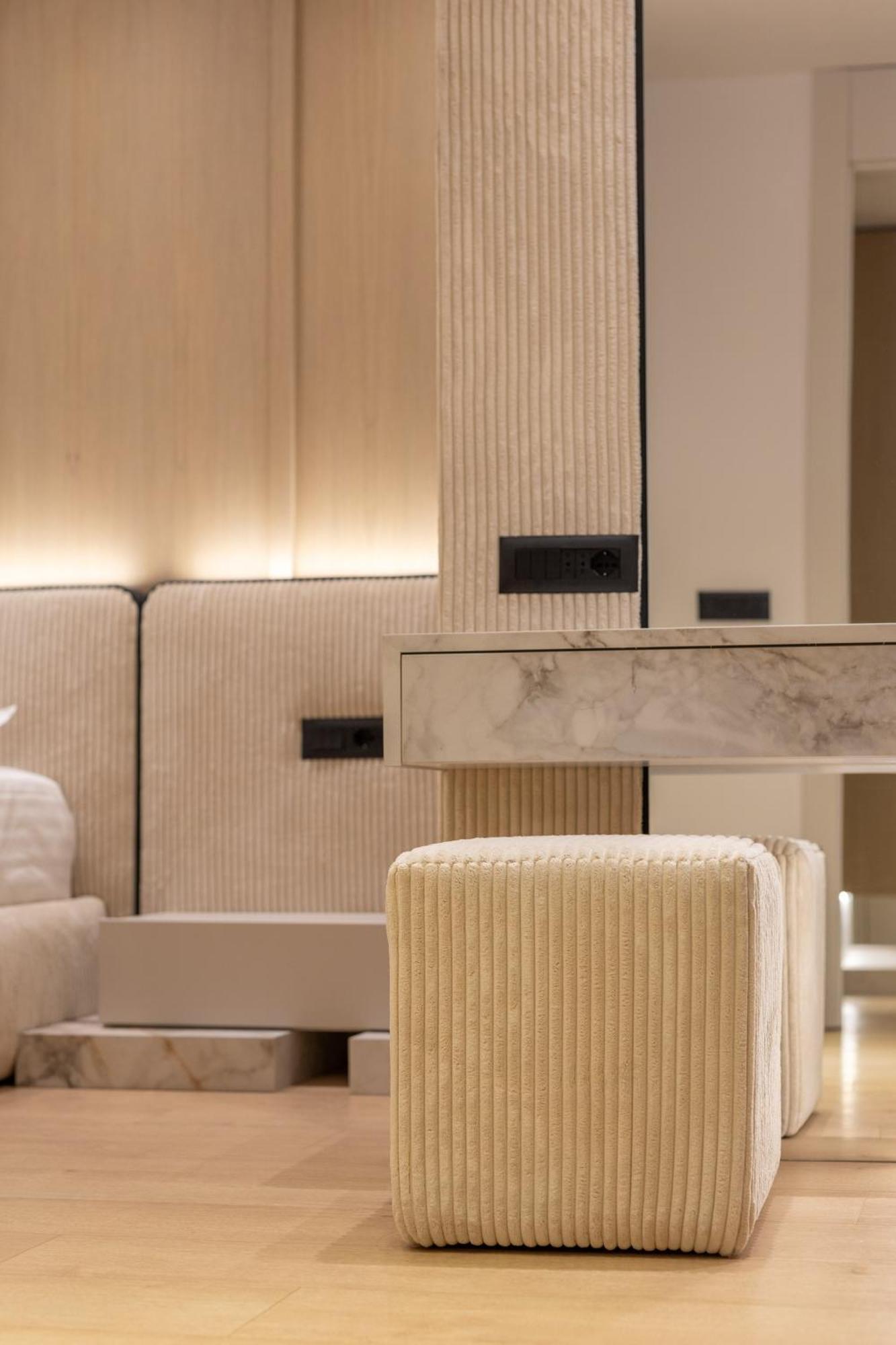 Central Inn, New Bazaar Apartment Tiranë Ngoại thất bức ảnh